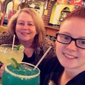 Meet your Posher, Debbie